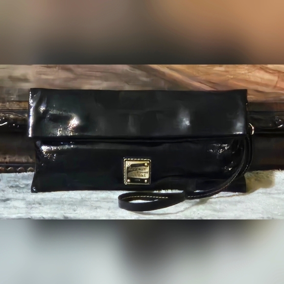 Dooney & Bourke Handbags - Dooney & Bourke Black Clutch Wristlet